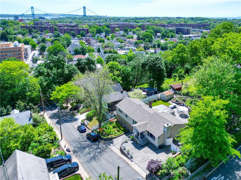 93 Centre Avenue Grymes Hill Staten Island NY 10304