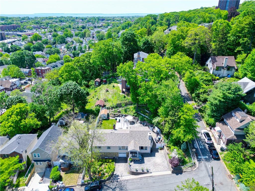 93 Centre Avenue Grymes Hill Staten Island NY 10304