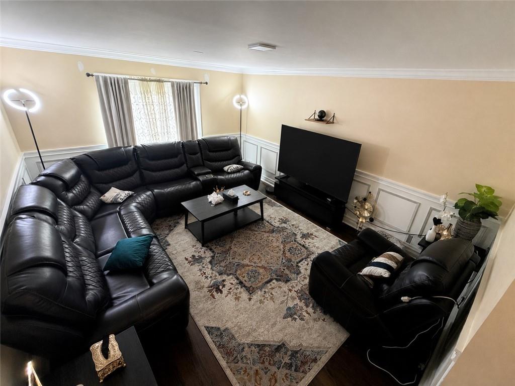 27 Clove Way Staten Island NY 10301