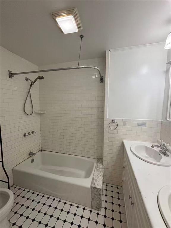 4327 215th Street Bayside Bayside NY 11361