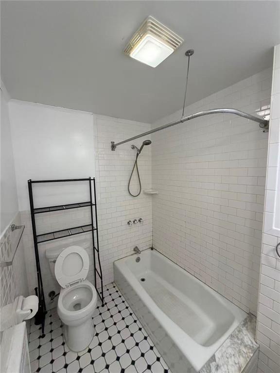 4327 215th Street Bayside Bayside NY 11361