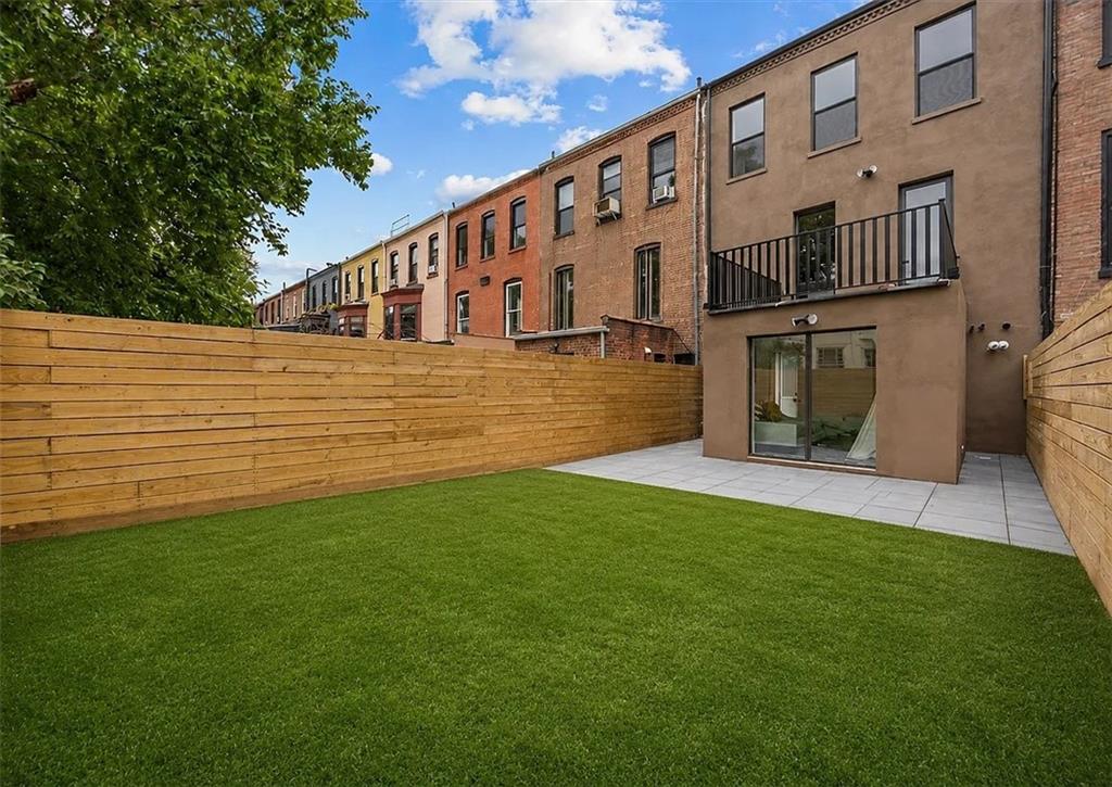 208 Lincoln Road Prospect Lefferts Gdns Brooklyn NY 11225