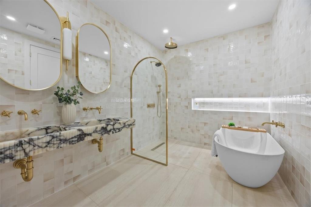 208 Lincoln Road Prospect Lefferts Gdns Brooklyn NY 11225