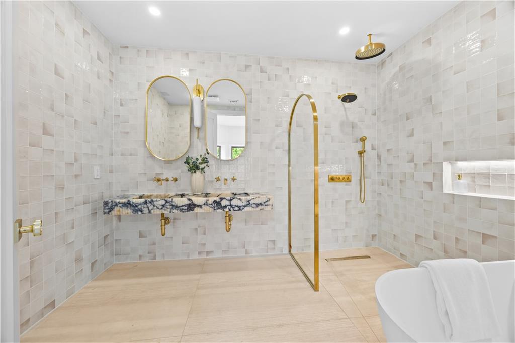 208 Lincoln Road Prospect Lefferts Gdns Brooklyn NY 11225