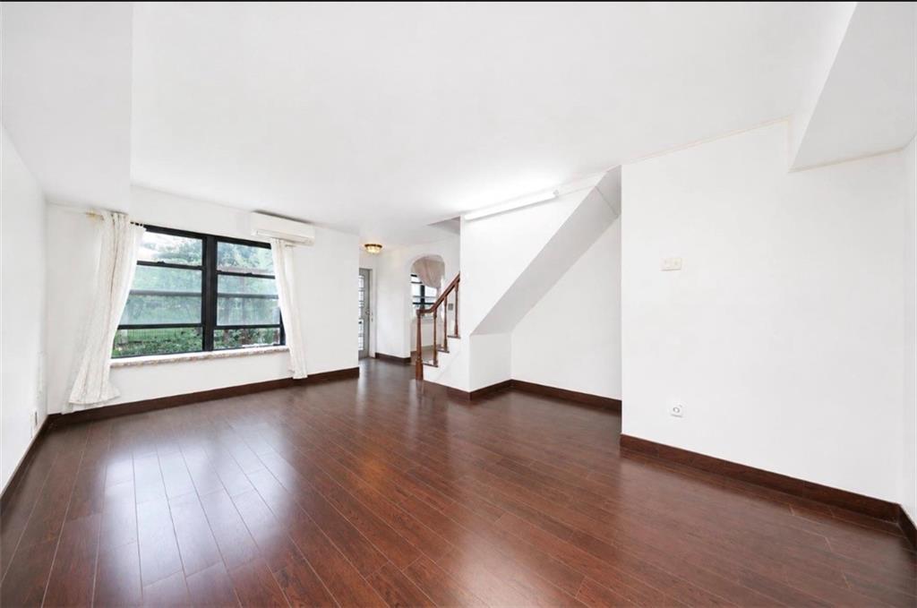 200A Pierce Street Concord Staten Island NY 10304