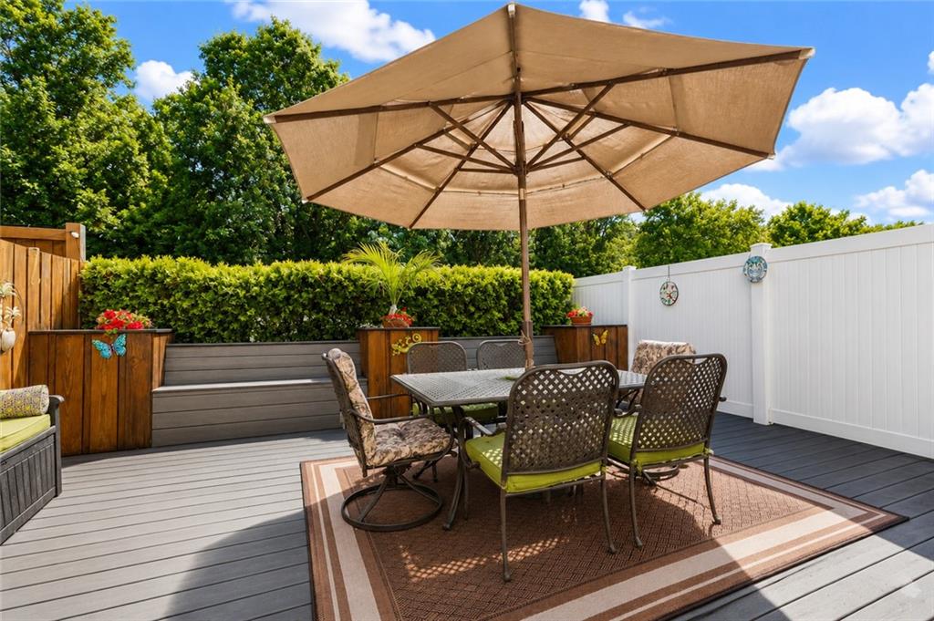 331 Hampton Green Arden Heights Staten Island NY 10312