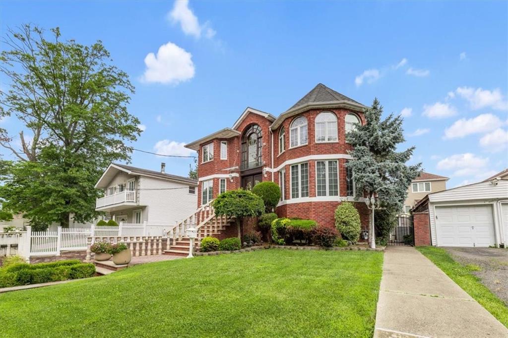 5125 Amboy Road Annadale Staten Island NY 10312