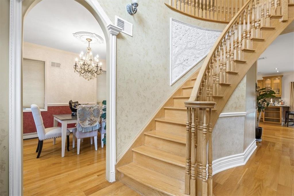 5125 Amboy Road Annadale Staten Island NY 10312