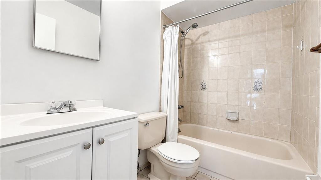 22 Windsor Court Castleton Corners Staten Island NY 10314