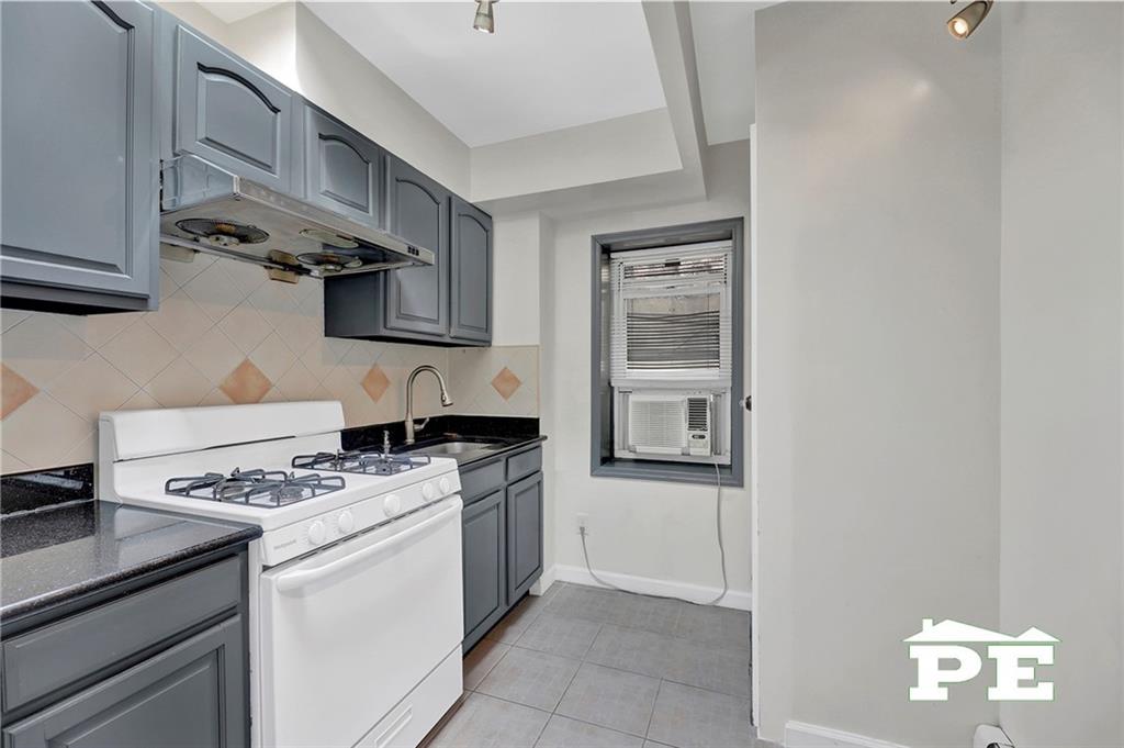 17 Margaret Court Sheepshead Bay Brooklyn NY 11235