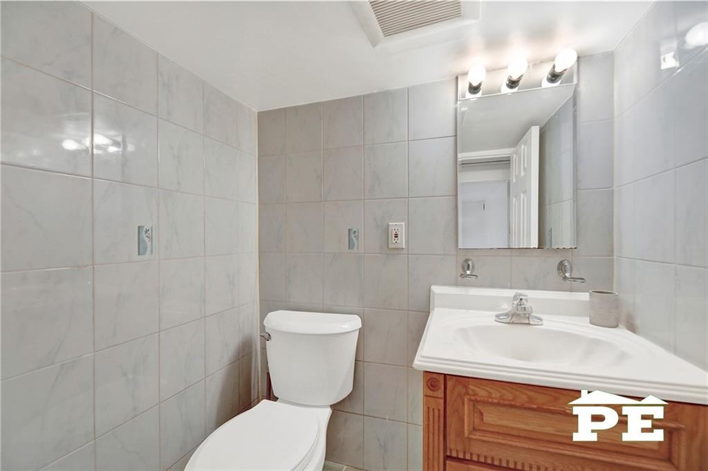 17 Margaret Court Sheepshead Bay Brooklyn NY 11235
