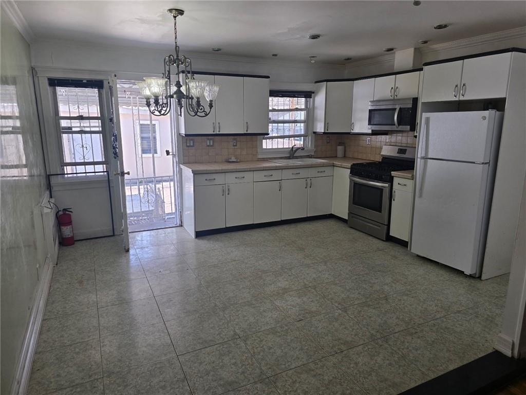 8724 Avenue M Canarsie Brooklyn NY 11236