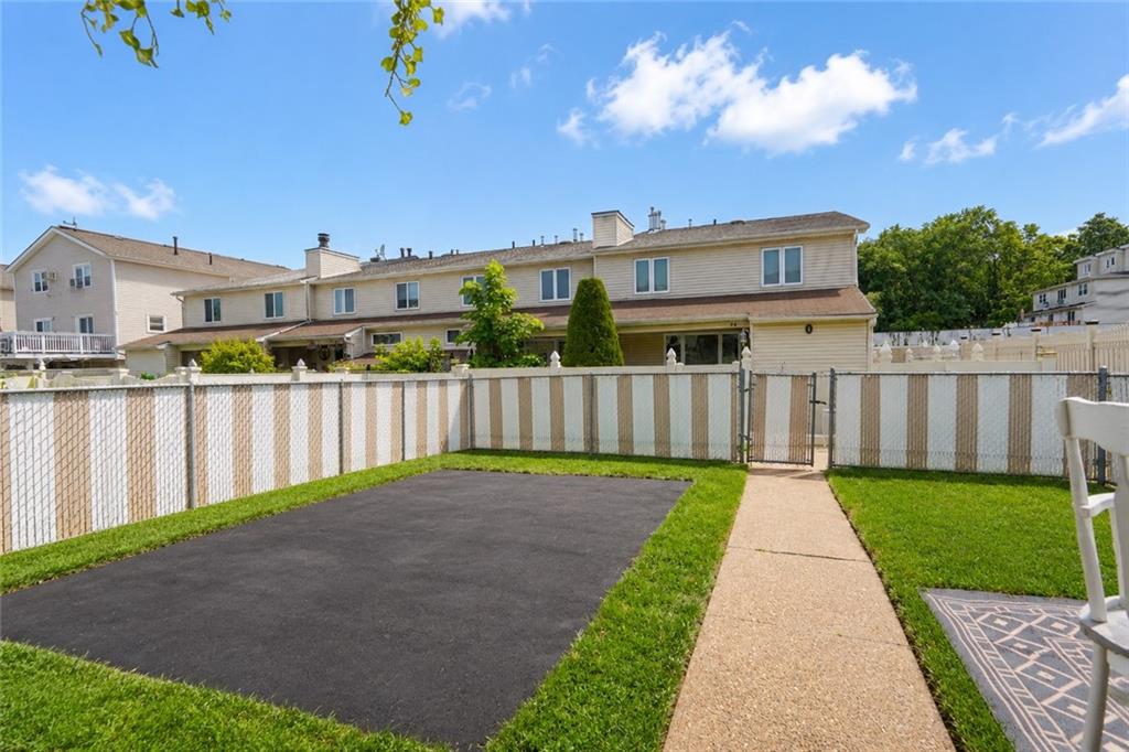 31 Regis Drive Graniteville Staten Island NY 10314