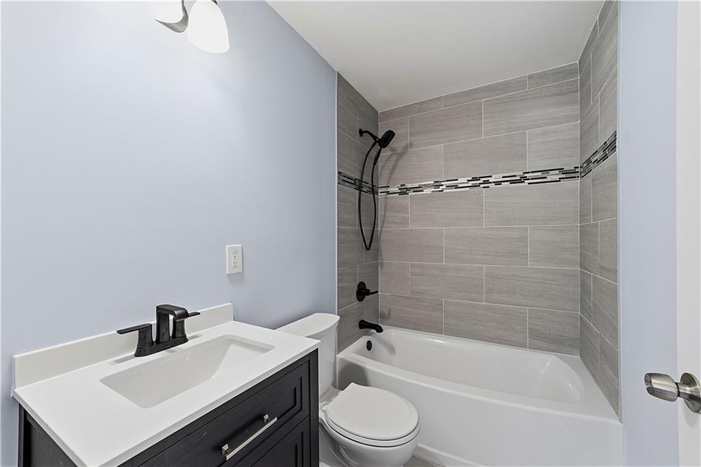 270 Alpine Way Jersey City Other NJ 08879