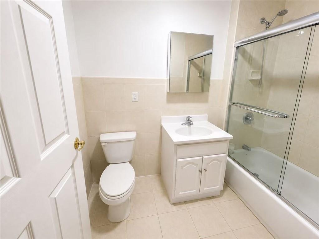 8895 26th Avenue Bensonhurst Brooklyn NY 11214