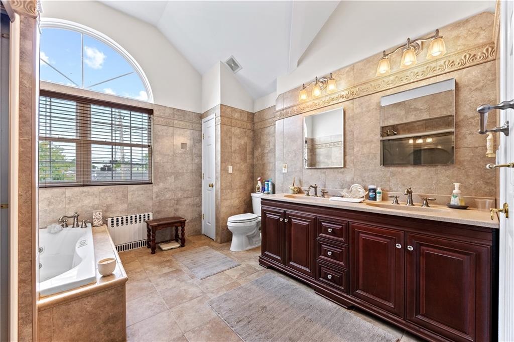 401 Isabella Avenue Oakwood Staten Island NY 10306
