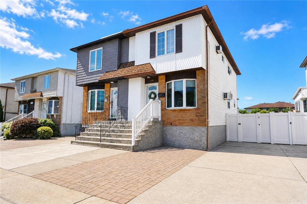 318 Seaver Avenue Midland Beach Staten Island NY 10305