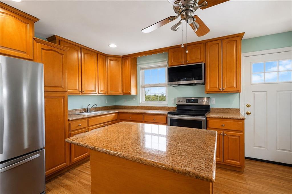 318 Seaver Avenue Midland Beach Staten Island NY 10305