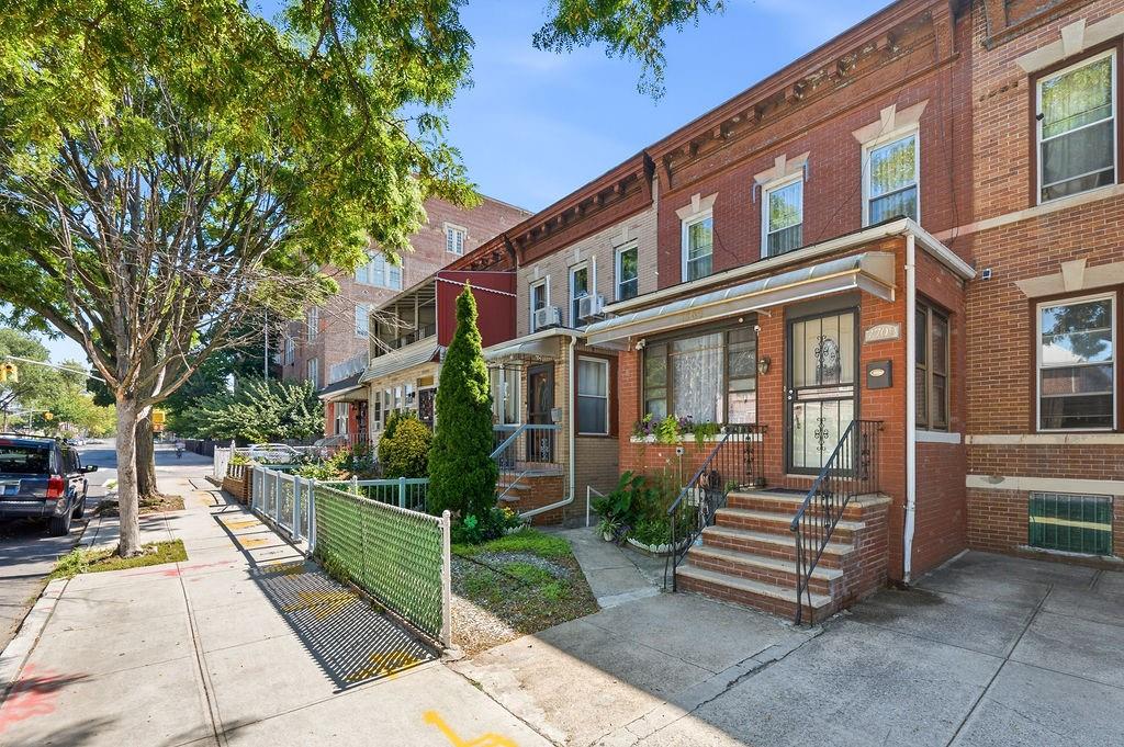 7709 19th Avenue Bensonhurst Brooklyn NY 11214