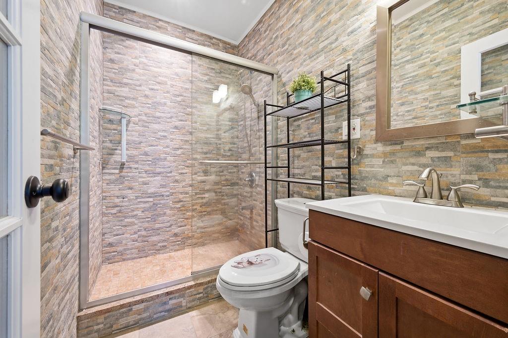 7709 19th Avenue Bensonhurst Brooklyn NY 11214