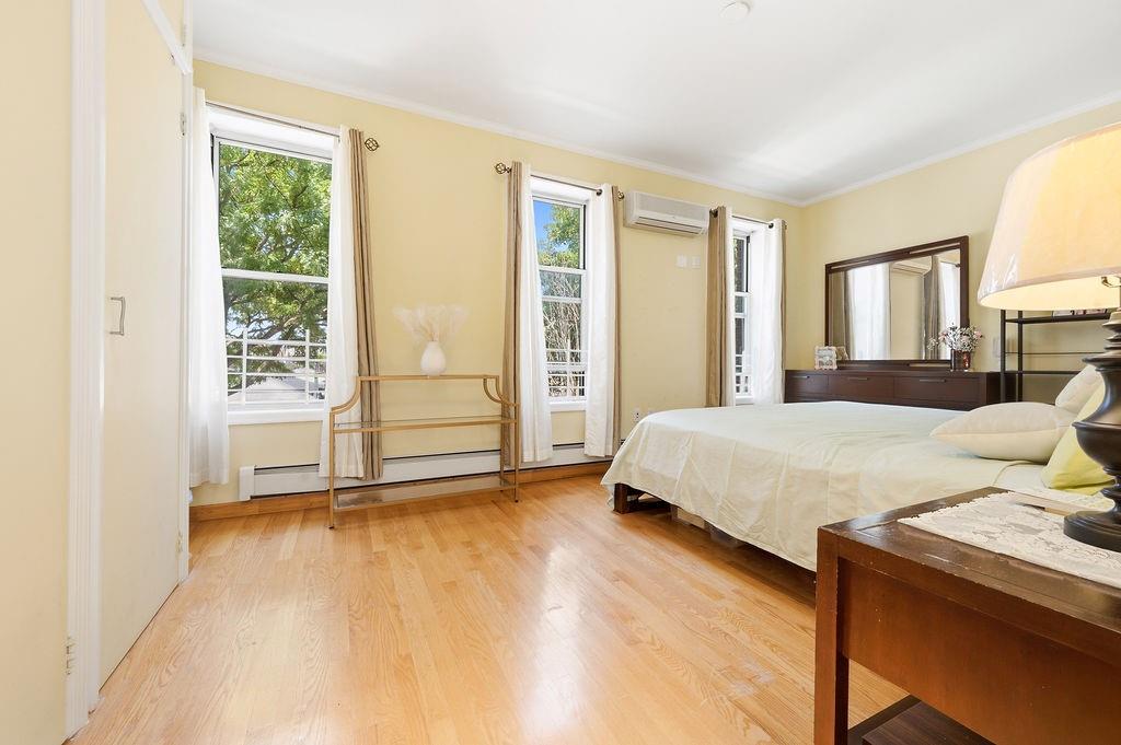 7709 19th Avenue Bensonhurst Brooklyn NY 11214
