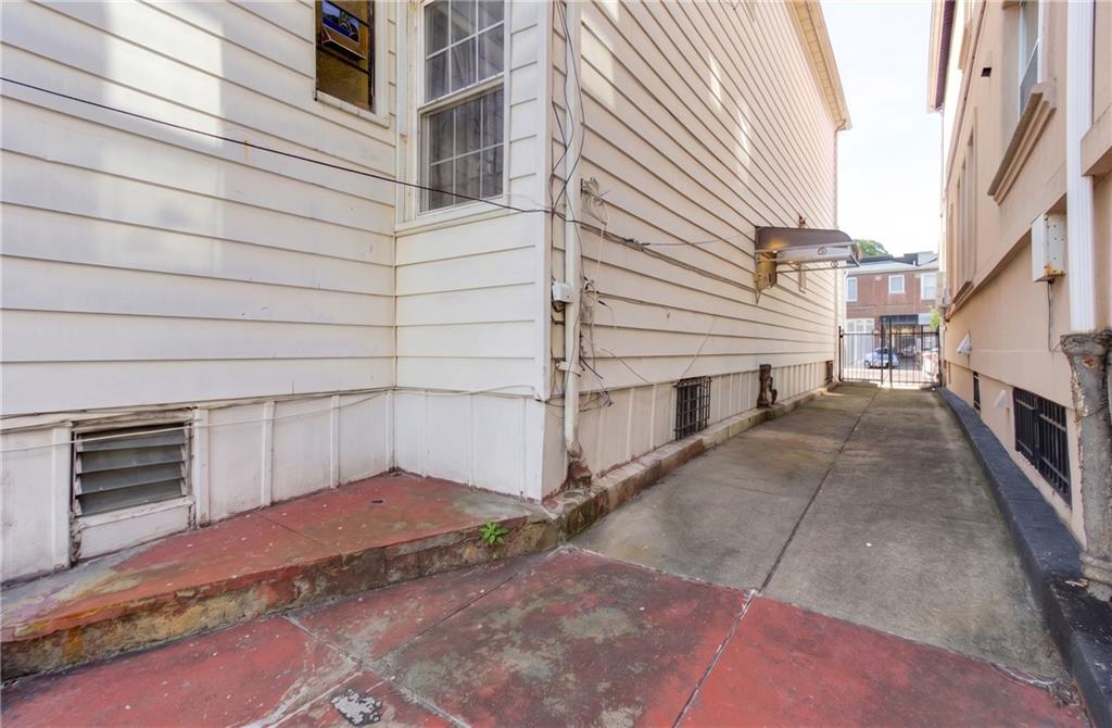 7111 19th Avenue Bensonhurst Brooklyn NY 11204