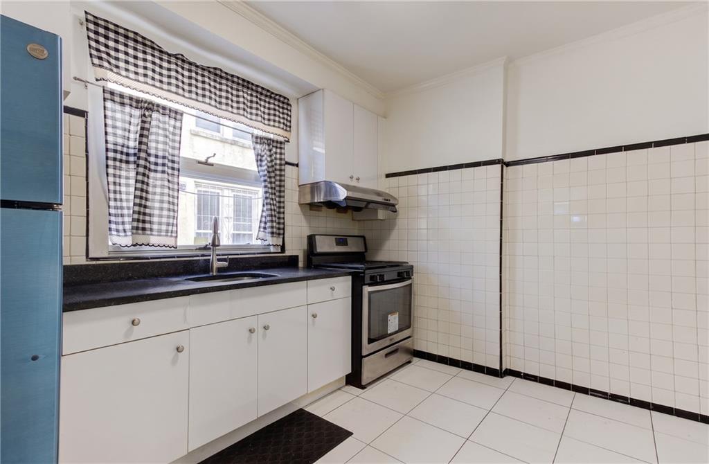 7111 19th Avenue Bensonhurst Brooklyn NY 11204