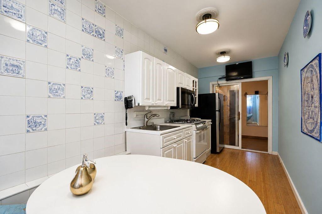 2645 Homecrest Avenue Sheepshead Bay Brooklyn NY 11235
