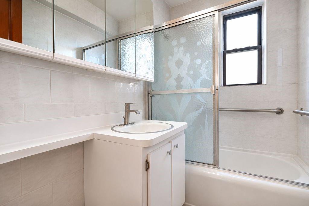 2645 Homecrest Avenue Sheepshead Bay Brooklyn NY 11235