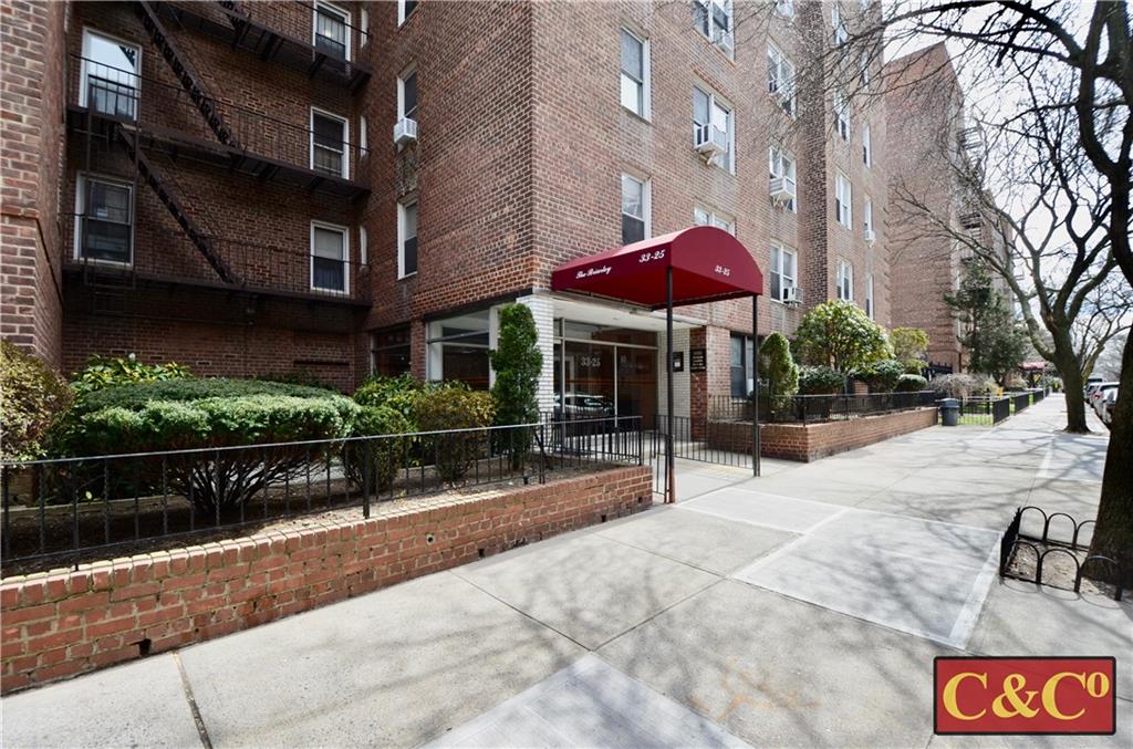 33-25 92nd Street Jackson Heights Jackson Heights NY 11372