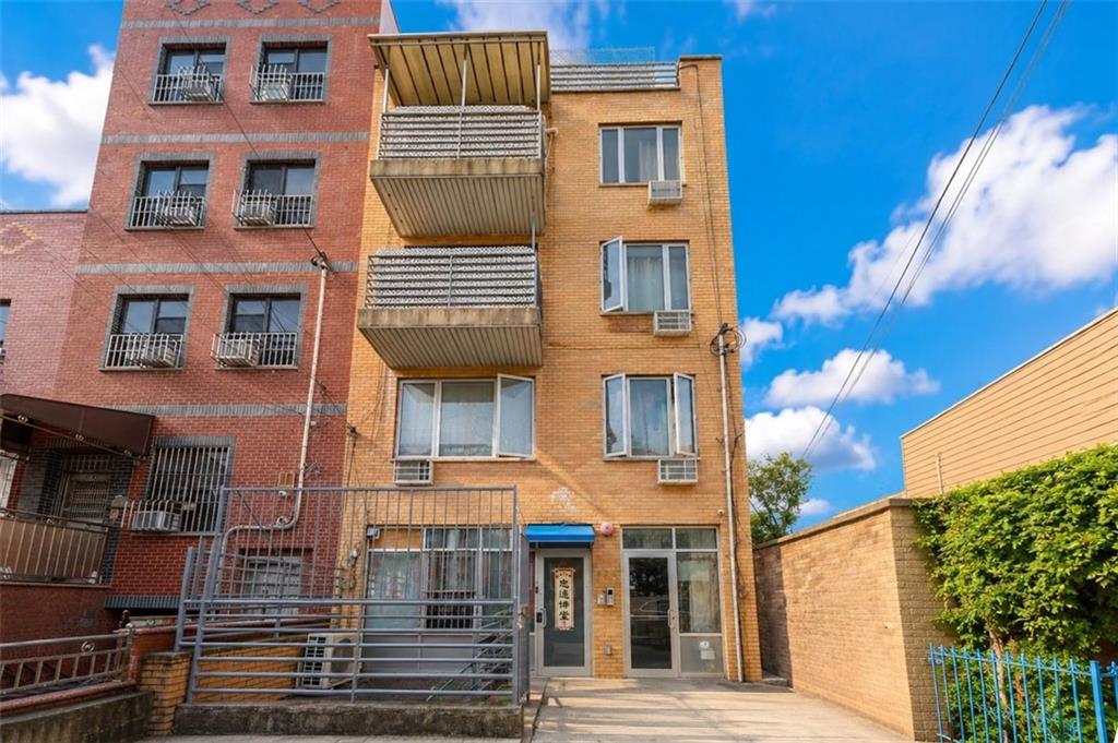 824 49th Street Sunset Park Brooklyn NY 11220