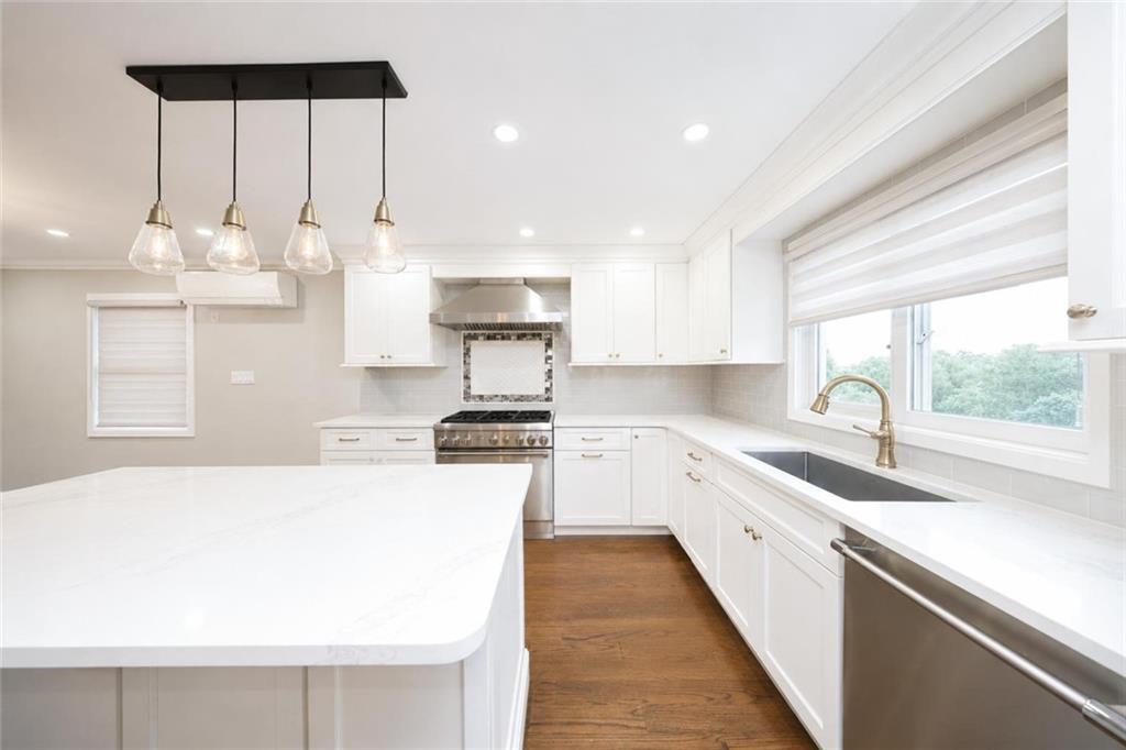41 Ridge Avenue Todt Hill Staten Island NY 10304