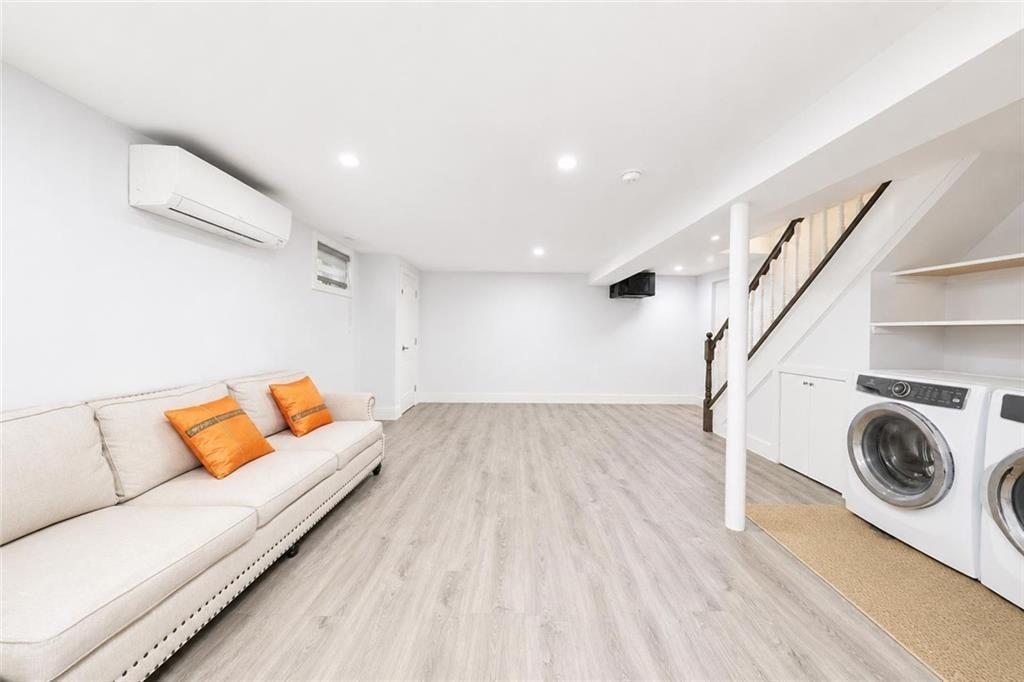 41 Ridge Avenue Todt Hill Staten Island NY 10304