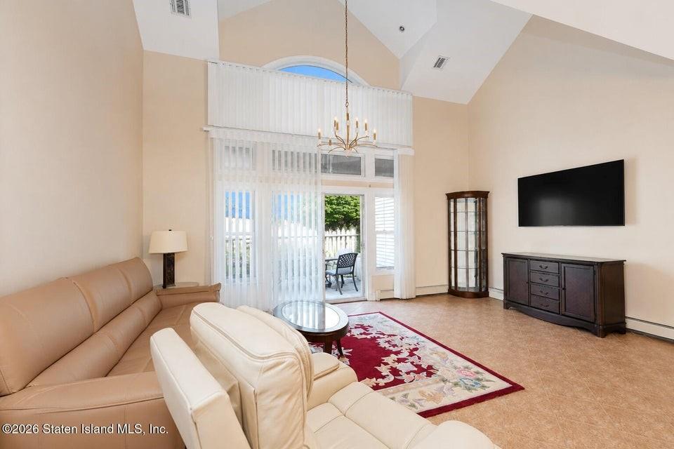 55 Topside Lane Castleton Corners Brooklyn NY 10309