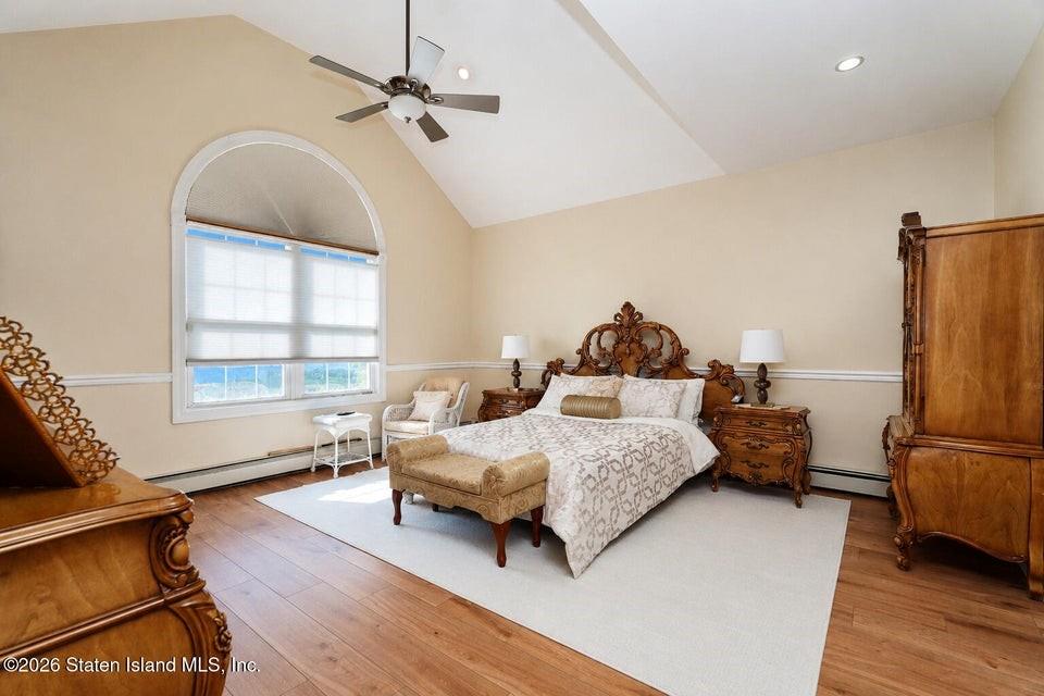 55 Topside Lane Castleton Corners Brooklyn NY 10309