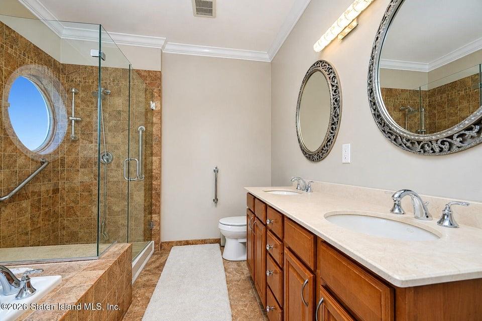 55 Topside Lane Castleton Corners Brooklyn NY 10309