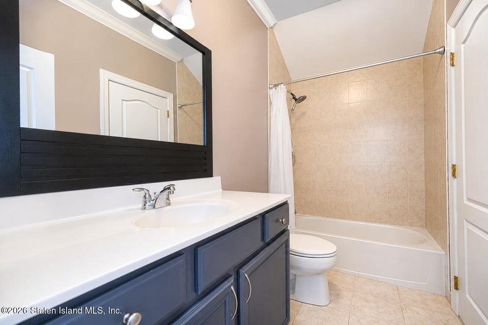 55 Topside Lane Castleton Corners Brooklyn NY 10309