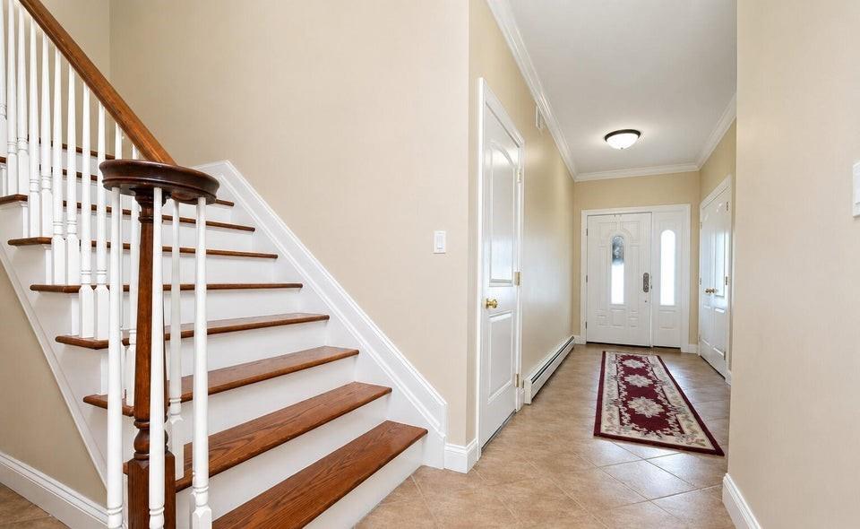 55 Topside Lane Castleton Corners Staten Island NY 10309
