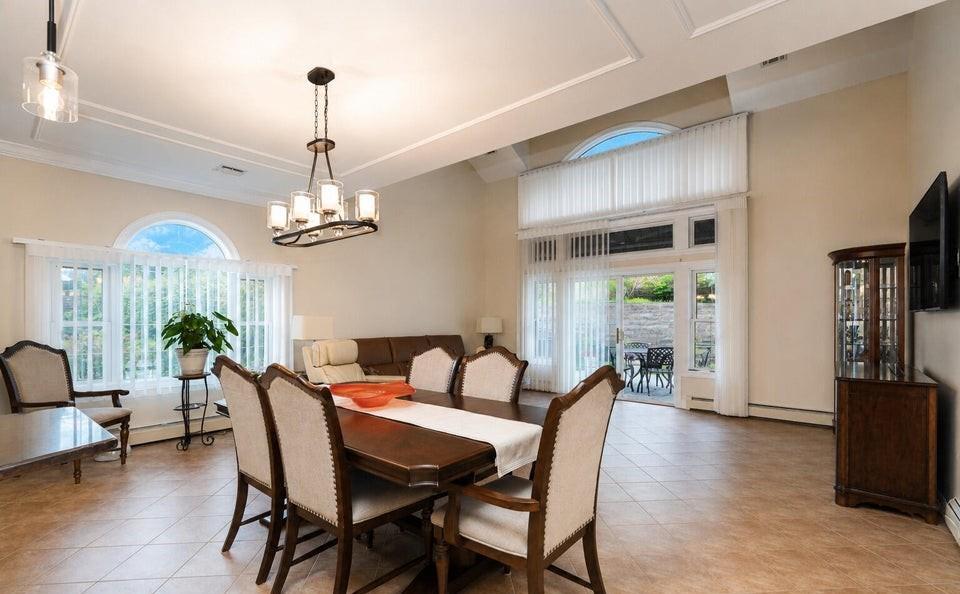 55 Topside Lane Castleton Corners Staten Island NY 10309