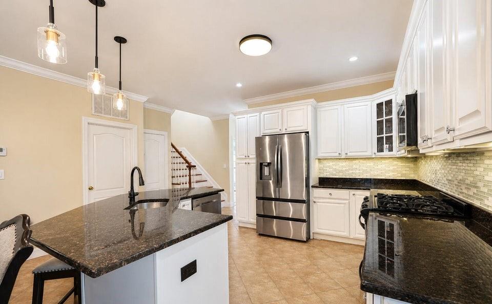 55 Topside Lane Castleton Corners Staten Island NY 10309