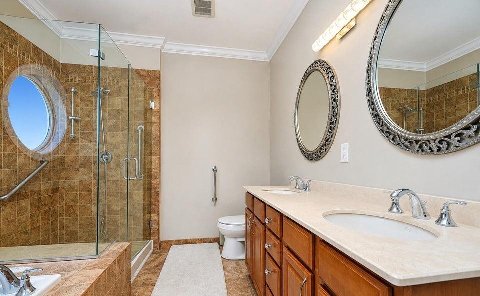 55 Topside Lane Castleton Corners Staten Island NY 10309
