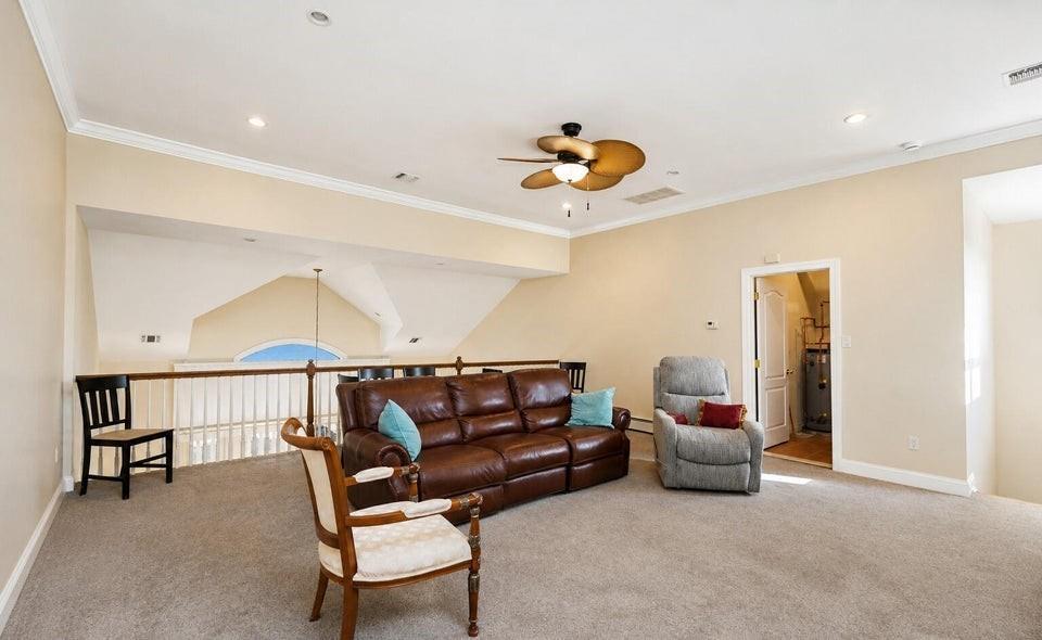 55 Topside Lane Castleton Corners Staten Island NY 10309