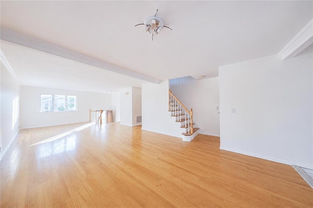 109 Logan Avenue Sunnyside Staten Island NY 10301