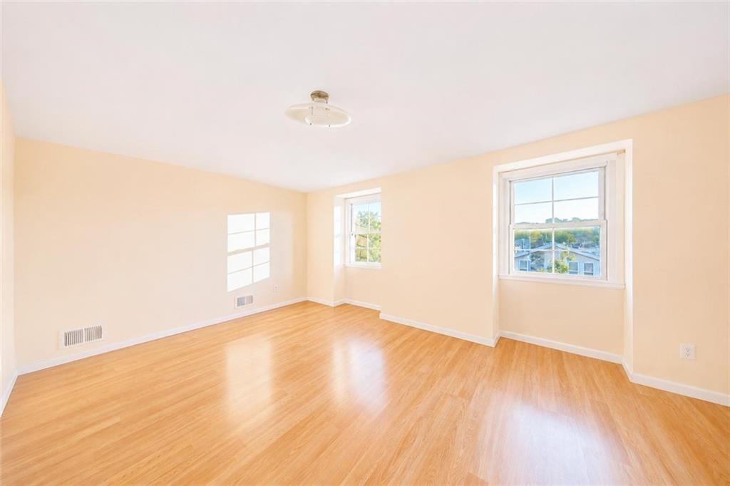 109 Logan Avenue Sunnyside Staten Island NY 10301