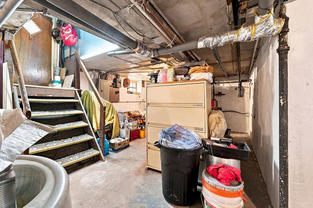 8210 Fort Hamilton Parkway Bay Ridge Brooklyn NY 11209