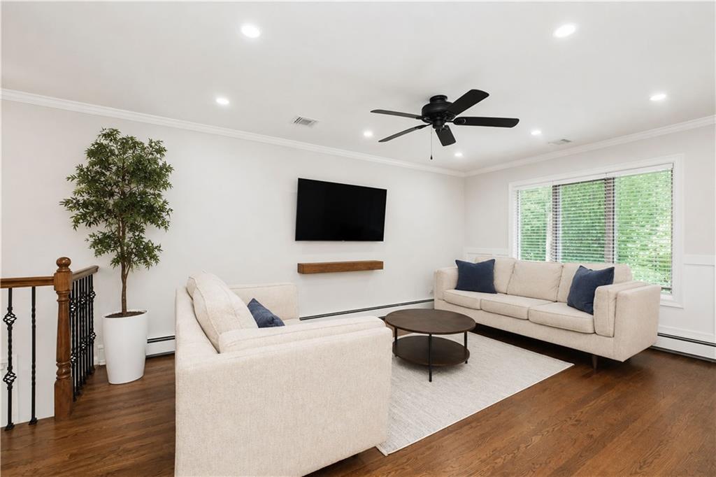 58 Grantwood Avenue Annadale Staten Island NY 10312