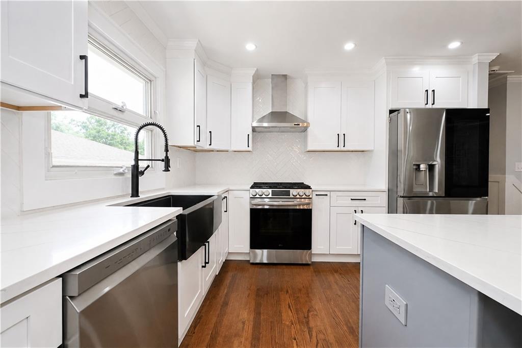 58 Grantwood Avenue Annadale Staten Island NY 10312