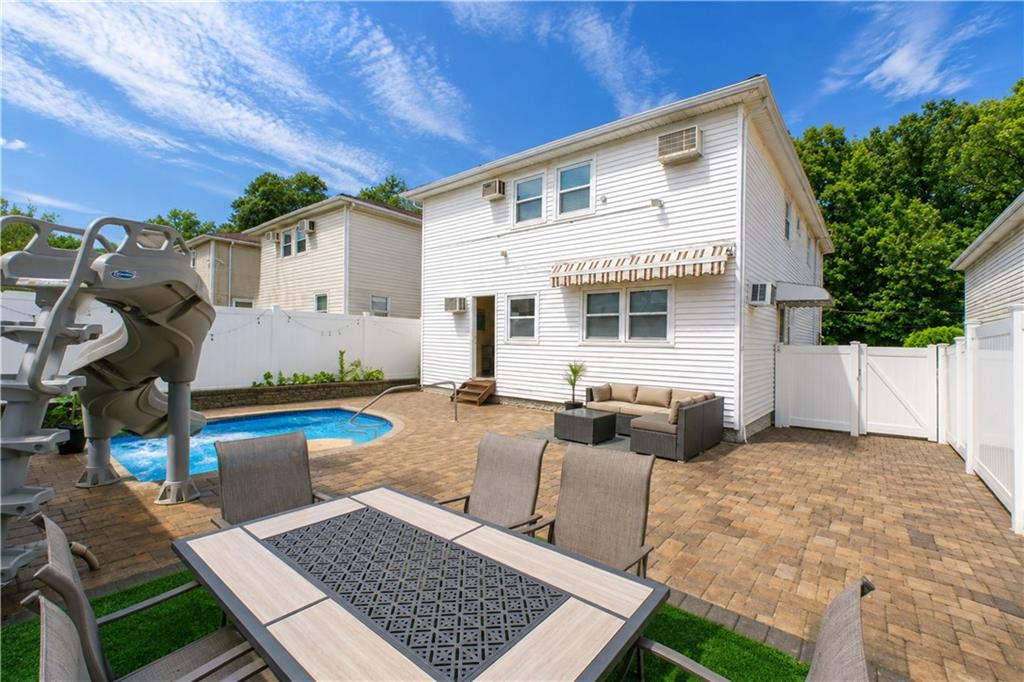 58 Grantwood Avenue Annadale Staten Island NY 10312