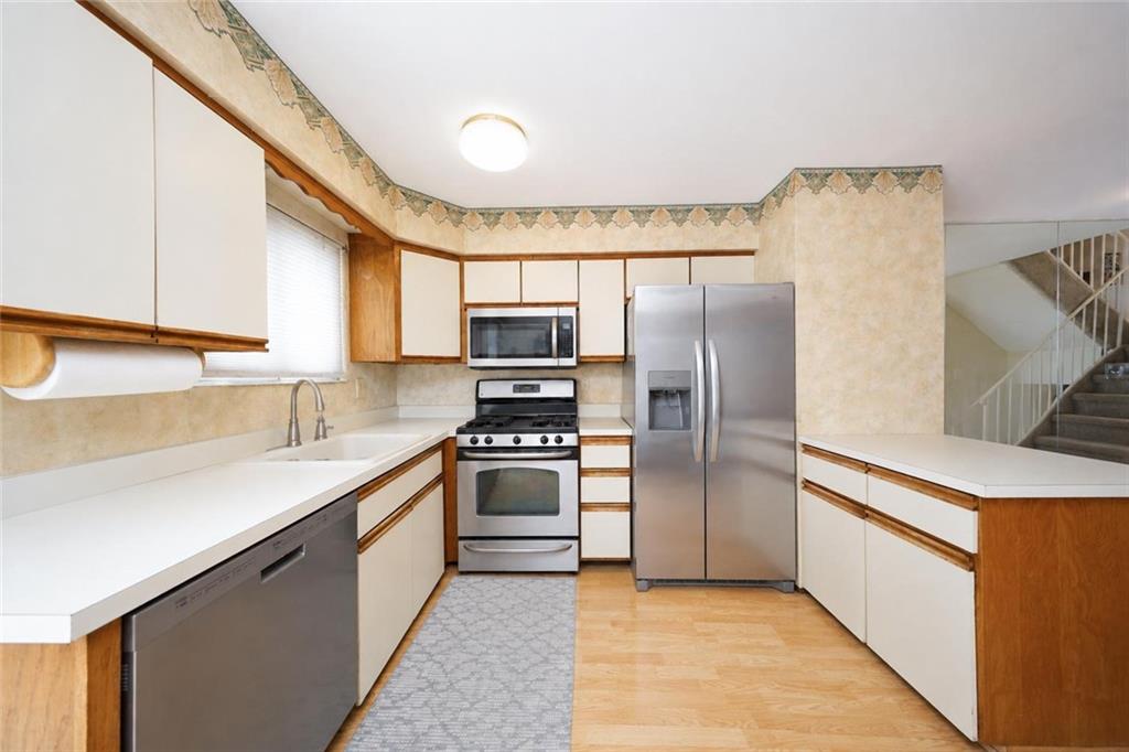 14 Ibsen Avenue Arden Heights Staten Island NY 10312