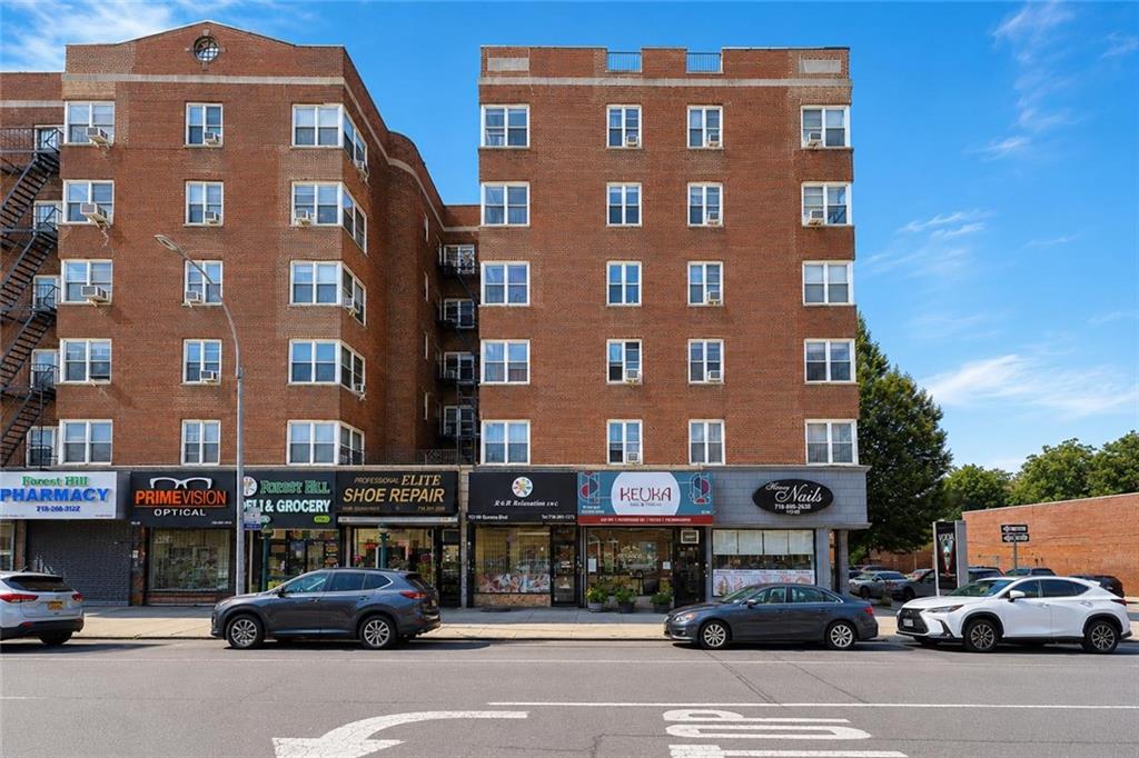 111-50 75th Road Forest Hills Forest Hills NY 11375